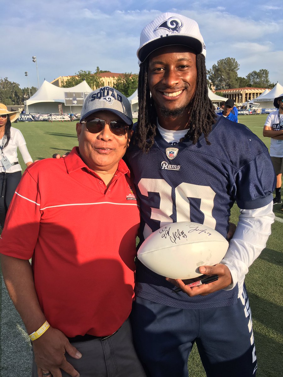 thesoria6's tweet photo. Thanks @TG3II for taking the time to meet my dad and son at training camp. I donโt think Iโve seen my dad that happy in a while! You have a new Rams fan in him!! #rams #whohouse https://t.co/6HTueBlr8r