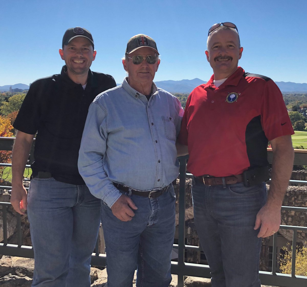 Minick's tweet image. Wishing my big brother Keith (@MinickKeith) a very Happy Birthday!! I won’t reveal his age next year is a “golden” milestone.