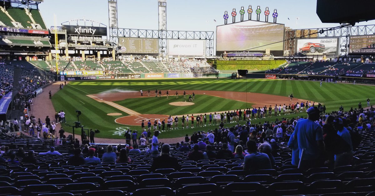 potomactoursllc's tweet photo. Another fun stop for your @BrightsparkUS group a @whitesox game! #potomactours #seetheusa #Chicago #sox #WhiteSox https://t.co/nl1hm2HfJO