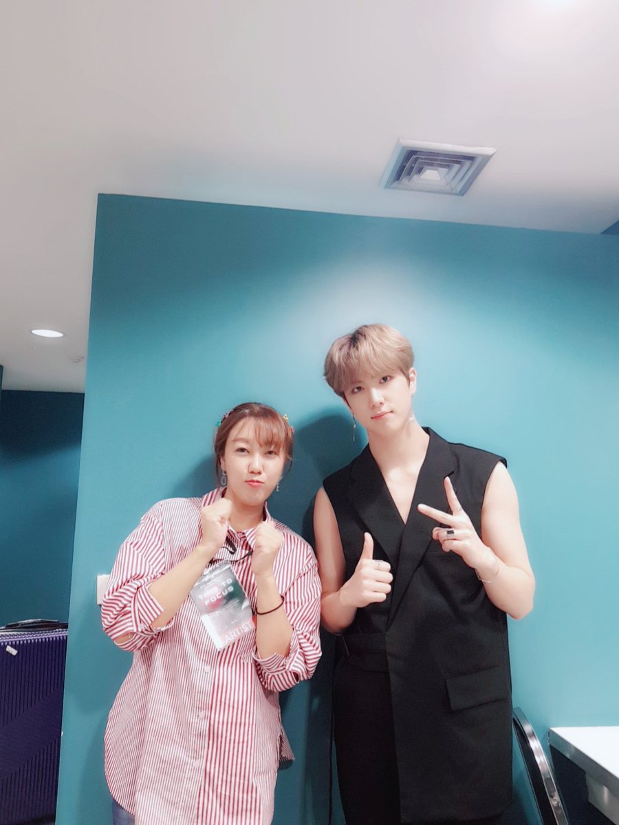 7sabina's tweet photo. 동한이를 태국 첩보 요원으로 파견시켰다.^^ 예능 프로그램들까지 누비며 열일 행보한 #김동한쵝오 #KIMDONGHAN_2019FANFEST #KIMDONGHAN_TimeToFOCUS #kimdonghan #sabiworld #sabinatime https://t.co/waHj6jnLMG