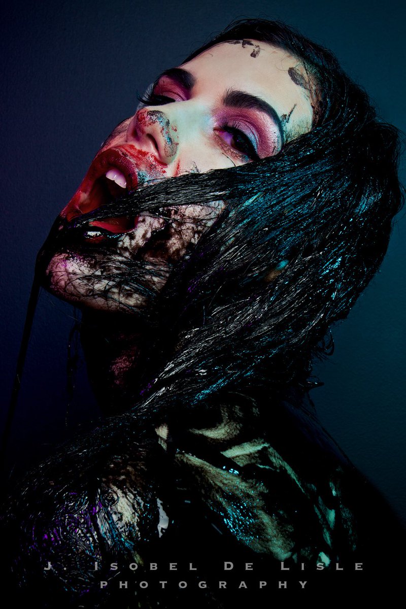 Varla Rey tweet media