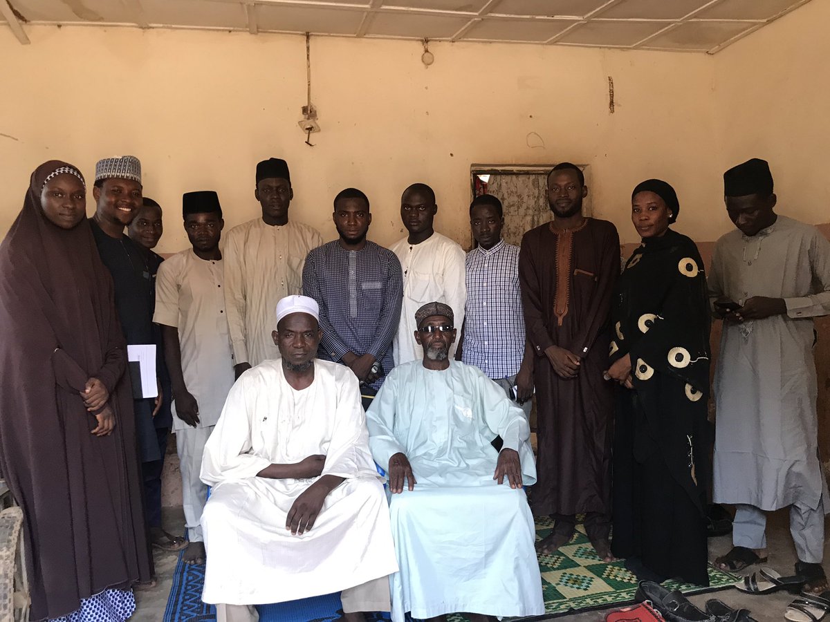 Bukar_Atiyaye's tweet photo. In the process of visiting our stakeholders to inform them, seek for their advice and solicit their prayers on the project #WasteToHealth, we have today visited our emirs, religious leaders and other traditional leaders.
#WasteToHealth
#SDGs
#Agenda2063 https://t.co/HkOTvaLH8E