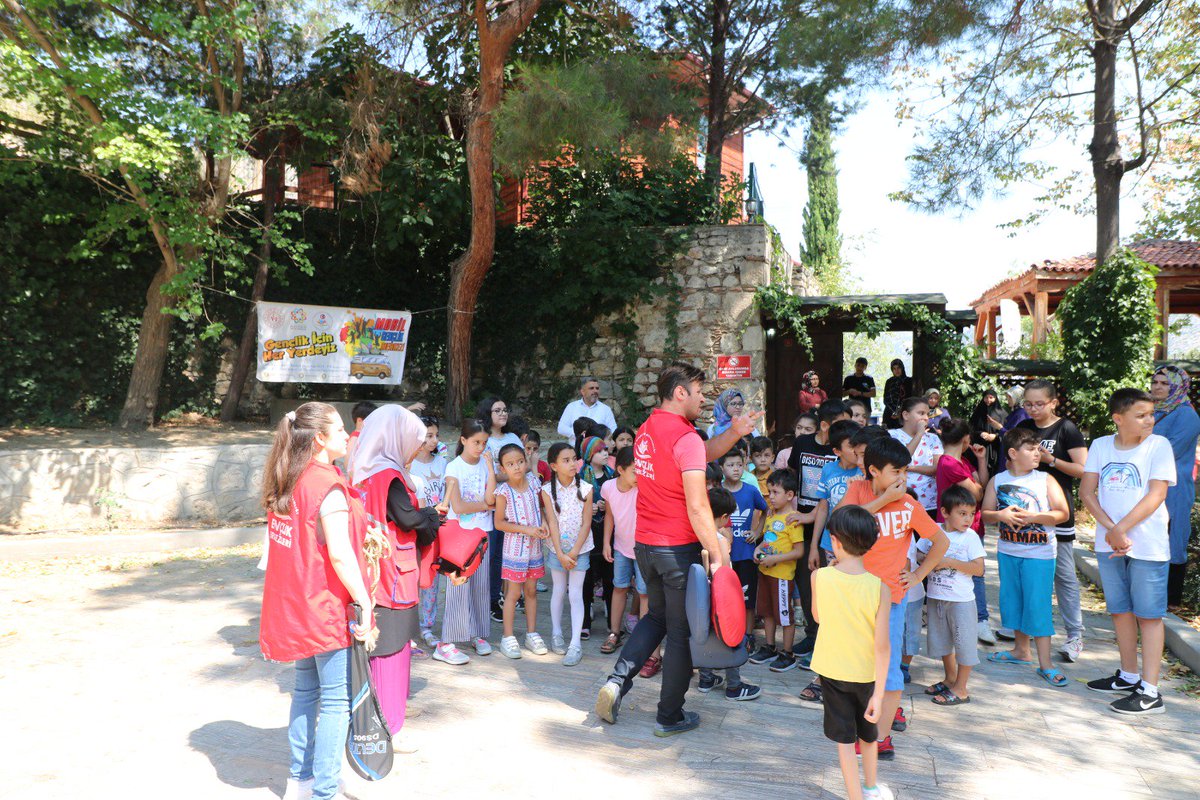 “GENÇLİK İÇİN HER YERDEYİZ” Amasya Mobil Gençlik Merkezi Projemizin 26. Durağı Amasya Sultan II. Bayezid Camii oldu.
#GSBGM
#GSBAmasyaGençlikMerkezi
#GençlikİçinHerYerdeyiz
#MobilGençlikMerkezi
#MerkezimHerYerde
#MerkezimdeBuYaz
#GönüllülükYılı2019