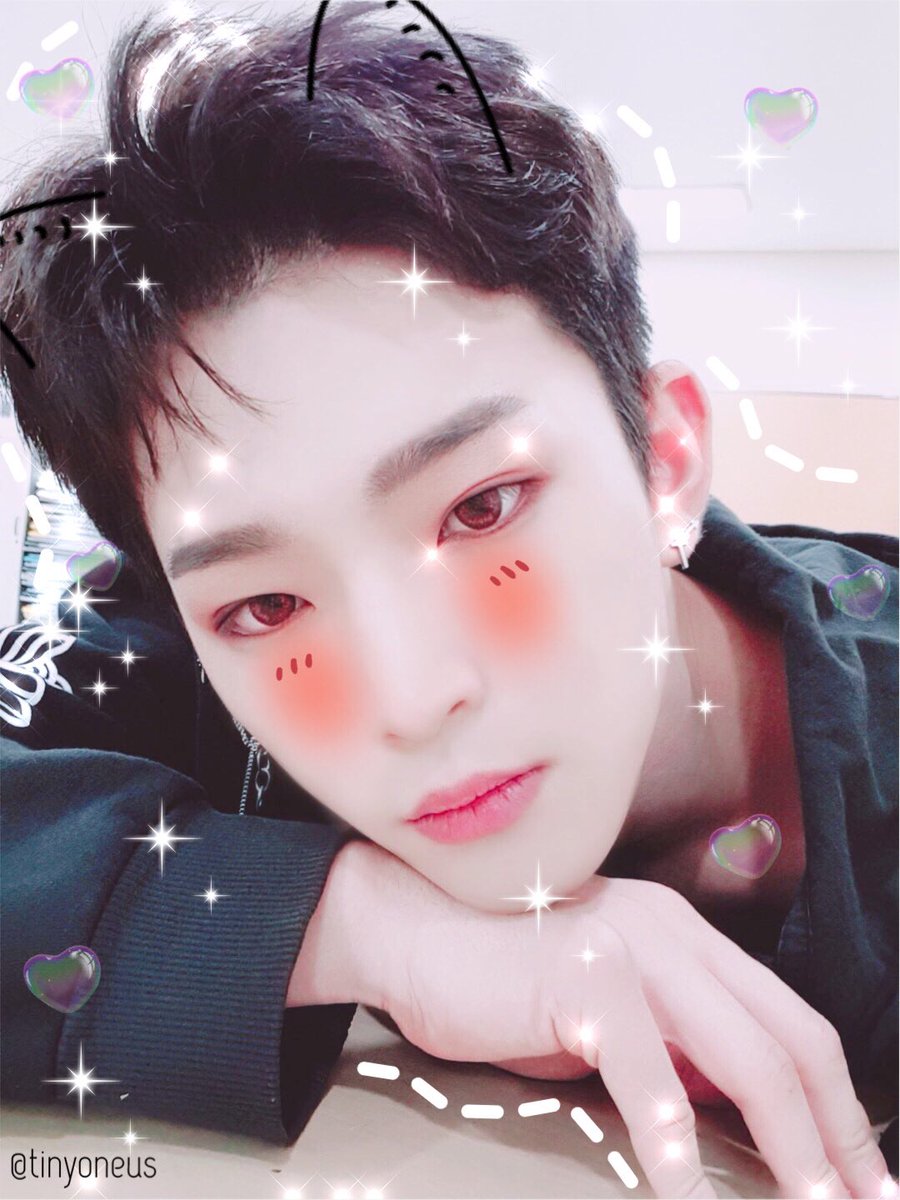 tinyoneus's tweet photo. 🌙💛-#ONEUS  #이도  
[#LEEDORABLE_DAY
#여름처럼_뜨거운_건학아_생일축하해]

𝐡𝐚𝐩𝐩𝐲 𝐥𝐚𝐭𝐞 𝐛𝐢𝐫𝐭𝐡𝐝𝐚𝐲 𝐭𝐨 𝐭𝐡𝐢𝐬 𝐚𝐦𝐚𝐳𝐢𝐧𝐠 𝐡𝐮𝐦𝐚𝐧 🥰 https://t.co/QIzco7hE0r