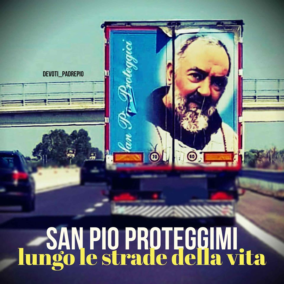 DevotidiSanPio's tweet image. SAN PIO PROTEGGIMI 
lungo le strade della vita