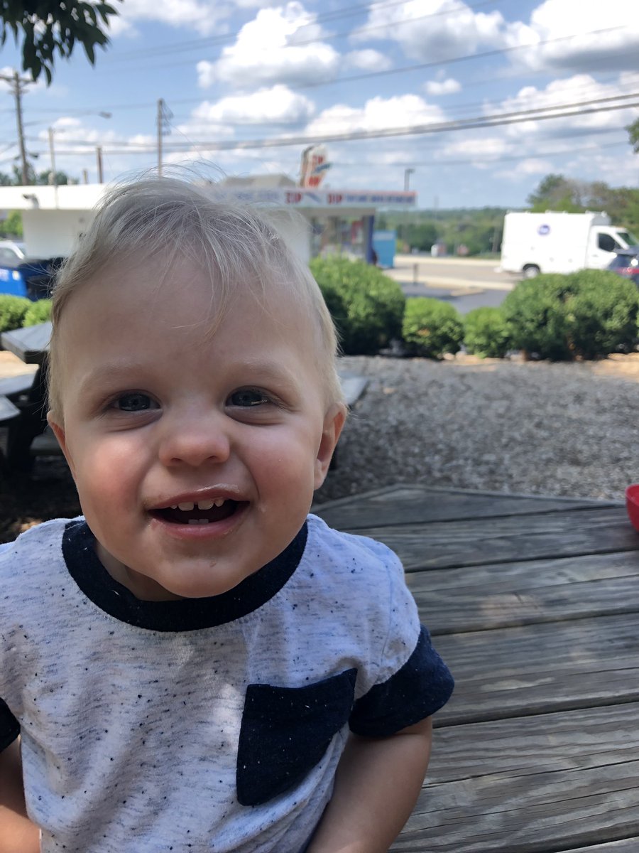 CoachBriBills's tweet photo. Theo and I just sat in Graeter’s parking lot to call Zip Dip and make sure they weren’t cash only, and that may simultaneously be the most Westside Cincy and sweet tooth craving thing I’ve ever done. 🍦#westside #zipdip #softserveseason https://t.co/F2iTPmq5Bn