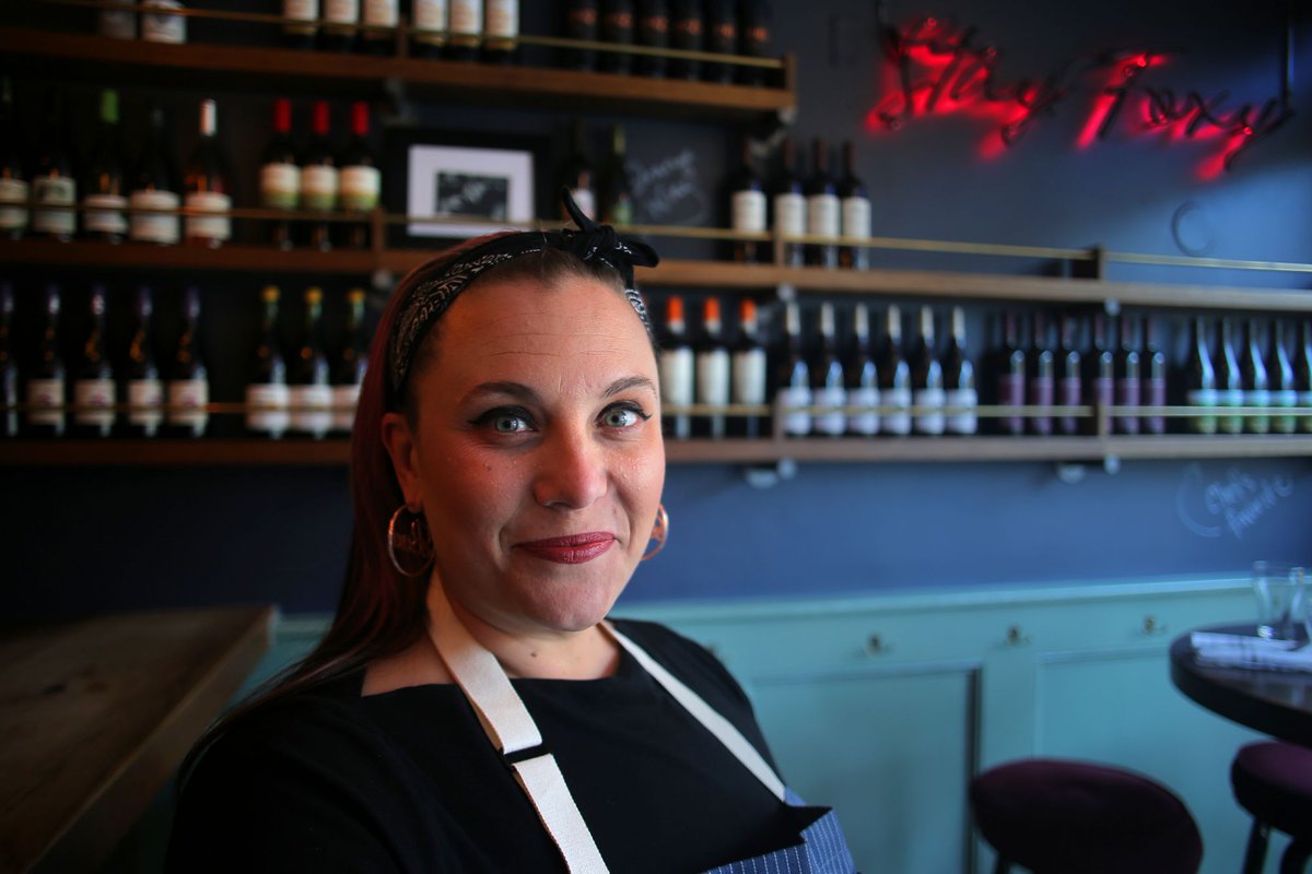 From Waitress to James Beard Award-Winning Chef: How Karen Akunowicz Sliced and Diced Her Way to Success bit.ly/2ZmvHHd #womeninbusiness #entrepreneur