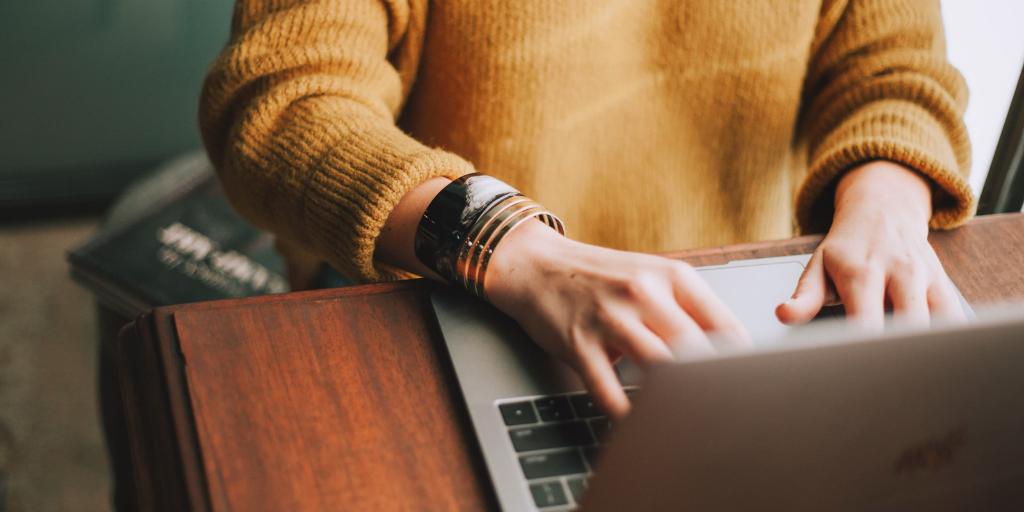What is UX writing?? <a href="/invisionapp/">Freehand by InVision</a> named UX Writing one of the top 5 trends for 2019. 

Read why big companies are already starting to get on board, and how you can start thinking about UX writing for your company hubs.ly/H0k2l4B0 #ux #uxwriting #uxtrends