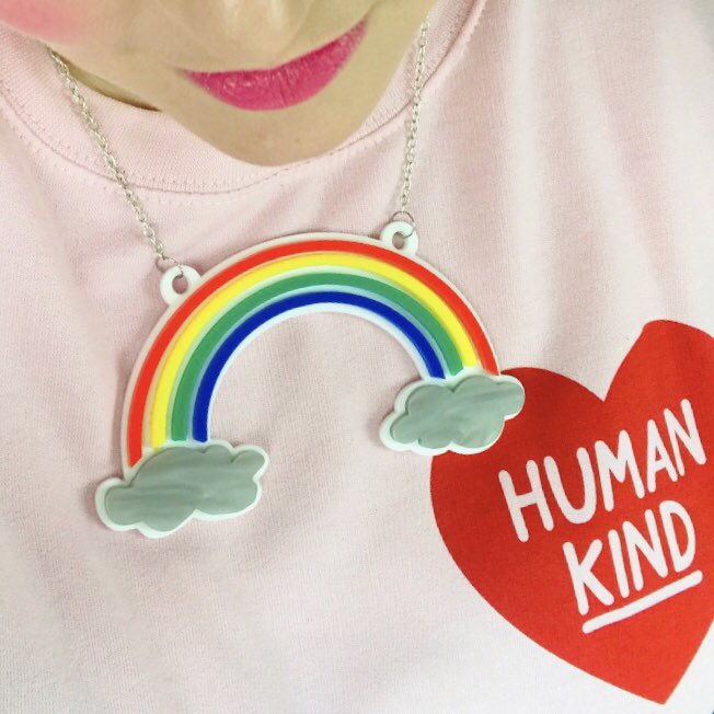 PigletJewellery's tweet image. Rainbows and hearts are two of my favourite things...no seriously, I’m obsessed! My statement rainbow necklace goes SO well with my baby pink (another firm fave) @hellohelloDODO jumper! 🌈♥️

#littlepigjewellerydesign #hellododo #rainbow #screenprint #acrylicjewellery #indiebiz