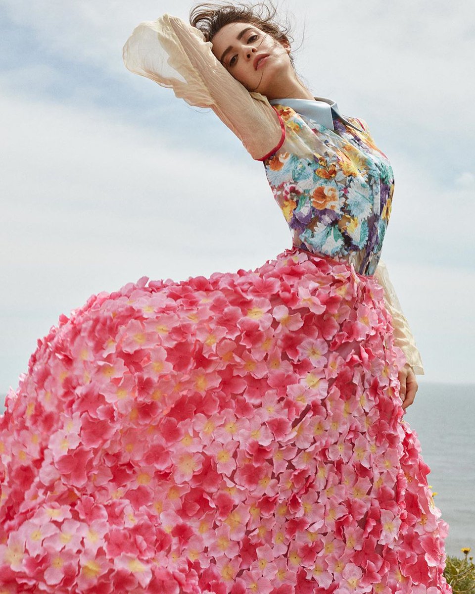 SavingZoeUpdate's tweet photo. #IGupdate: @/hmubymelbe 
Love these shots of our Gorgeous Covergirl ♥️👑💐✨ @LAURAMARANO in the latest issue of @LucysMagazine OUT NOW! Photos: @edward_aninaru 
Styling: @dforstyling 
Hair: @hairbyeleven 
Makeup by me (...) #SavingZoe https://t.co/NrGdRXuWho