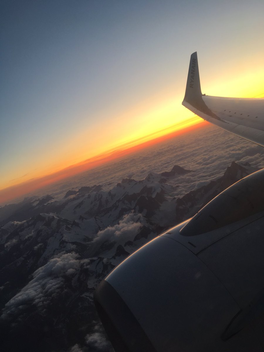 leepowerryan's tweet photo. Leaving all the busy barley fields at home, heading to Saronno-Milan to review some new spirit #singlepot #singlemalt #singlegrain #blendofallthree #newbrand #newbrands #allfromadistilleryincarlow #THEmostbeautifuldistillery #anyonecanhaveonenewproduct #SOexcited! https://t.co/4qHZTpW0n2