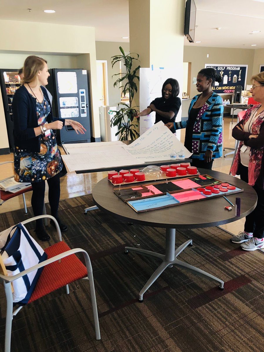 raby_gueye's tweet image. Future Engineers lol #STEMstudio