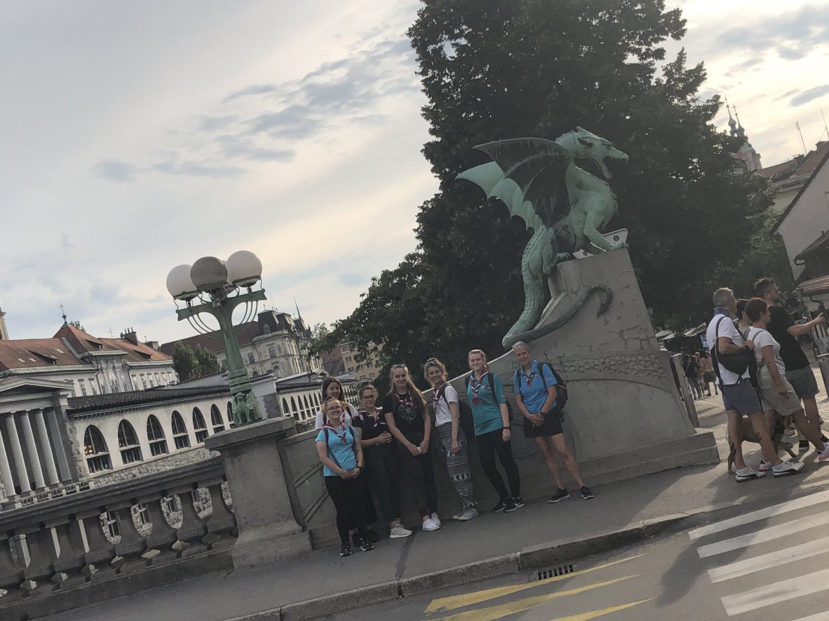 FTSTSSSaints's tweet photo. #plottwist1 still no trolls but some dragons we found #ftst19 #fairytalesacarytales #fairytalesandscarytales @GGMidsFTST @NhantsGuiding @SaintsRugby https://t.co/cBemQoGE4m