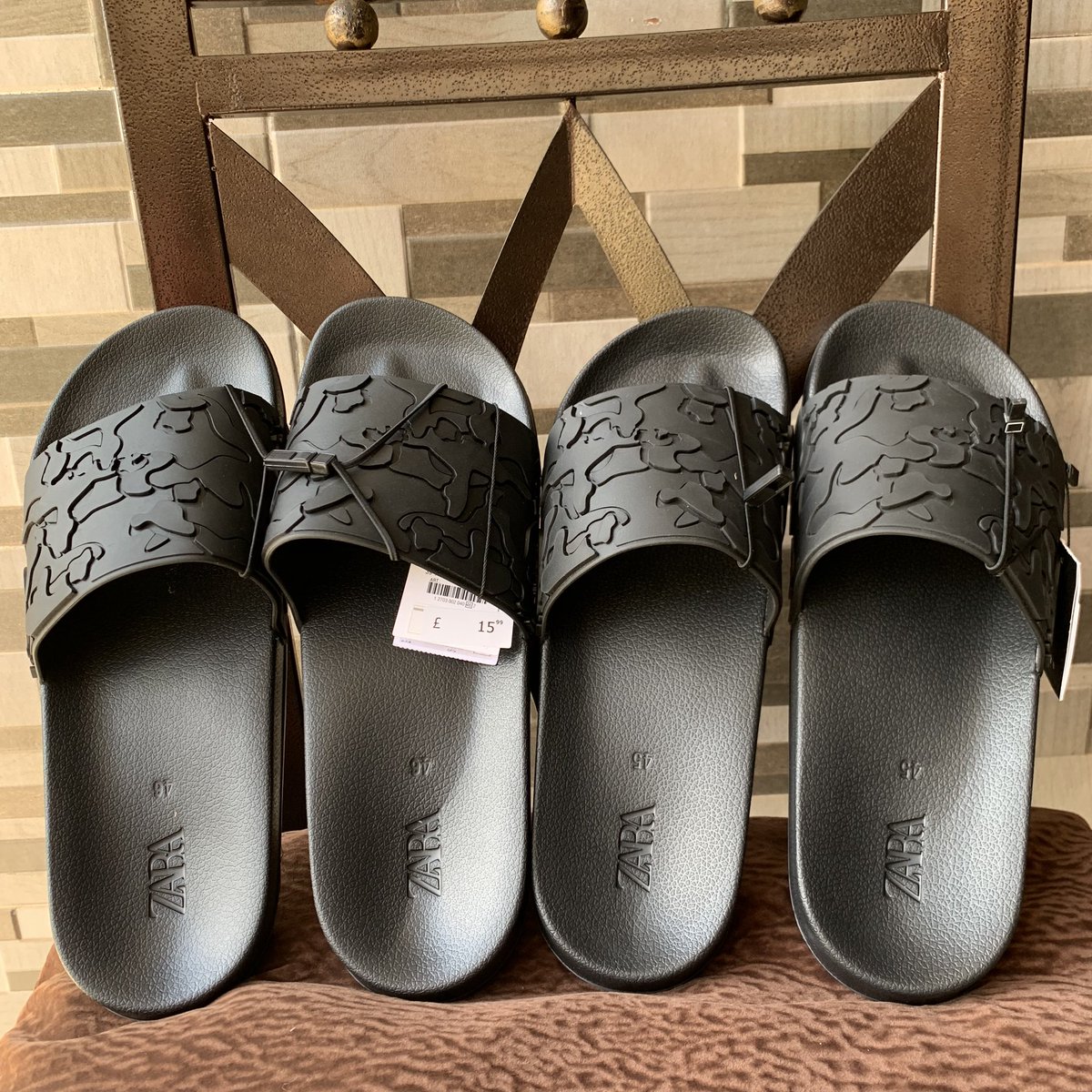 Available to Order 
Sizes 43 to 46
14,500 Naira
Send a DM to Order 😊
.
.
#zara #fashionretailer #buildingabrand #clientreview #bbnaija2019 #fashionhustle #naijabrandchick #stylishbeauty #beautytukura #original #abuja #abujastore #lagos