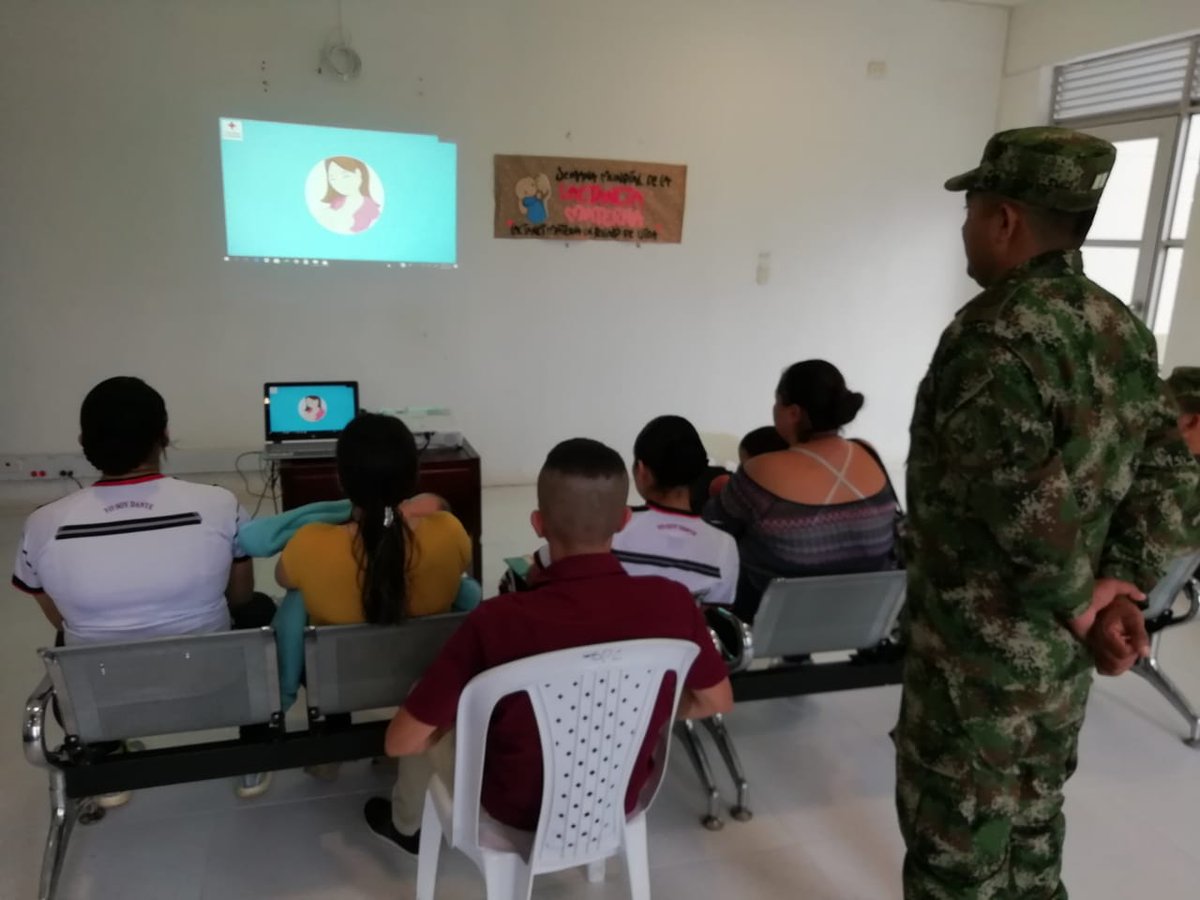 Ejercito_Disan's tweet photo. ESM del #Baspc27 en #Mocoa, se une a la semana de la #LactanciaMaterna #UnRegaloDeVida. Sensibilizamos a nuestras gestantes y madres sobre la importancia del amamantamiento exclusivo y complementario hasta los 2 años. Somos #HéroesAsistiendoHéroes #SaludPrimeraLey https://t.co/KTpvby6x04