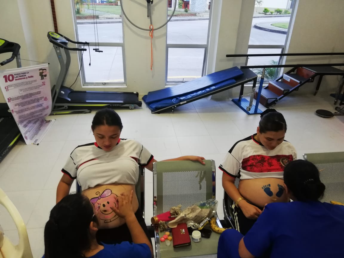 Ejercito_Disan's tweet photo. ESM del #Baspc27 en #Mocoa, se une a la semana de la #LactanciaMaterna #UnRegaloDeVida. Sensibilizamos a nuestras gestantes y madres sobre la importancia del amamantamiento exclusivo y complementario hasta los 2 años. Somos #HéroesAsistiendoHéroes #SaludPrimeraLey https://t.co/KTpvby6x04
