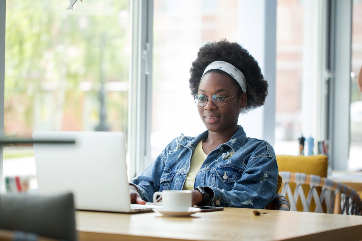 Maternity Neighbrhd tweet media