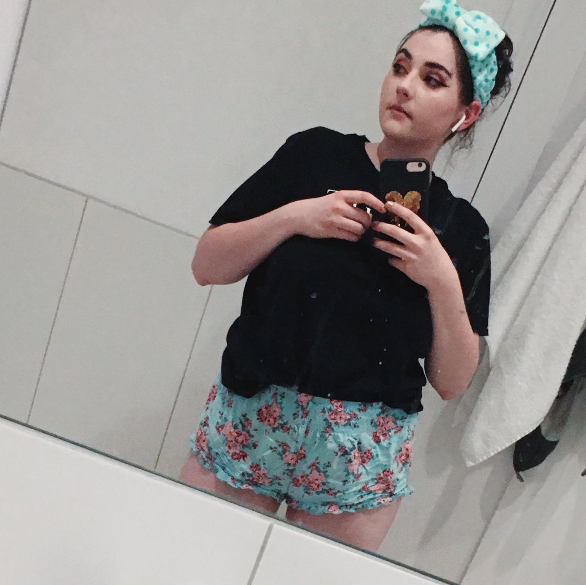 emily 🏴‍☠️ tweet media