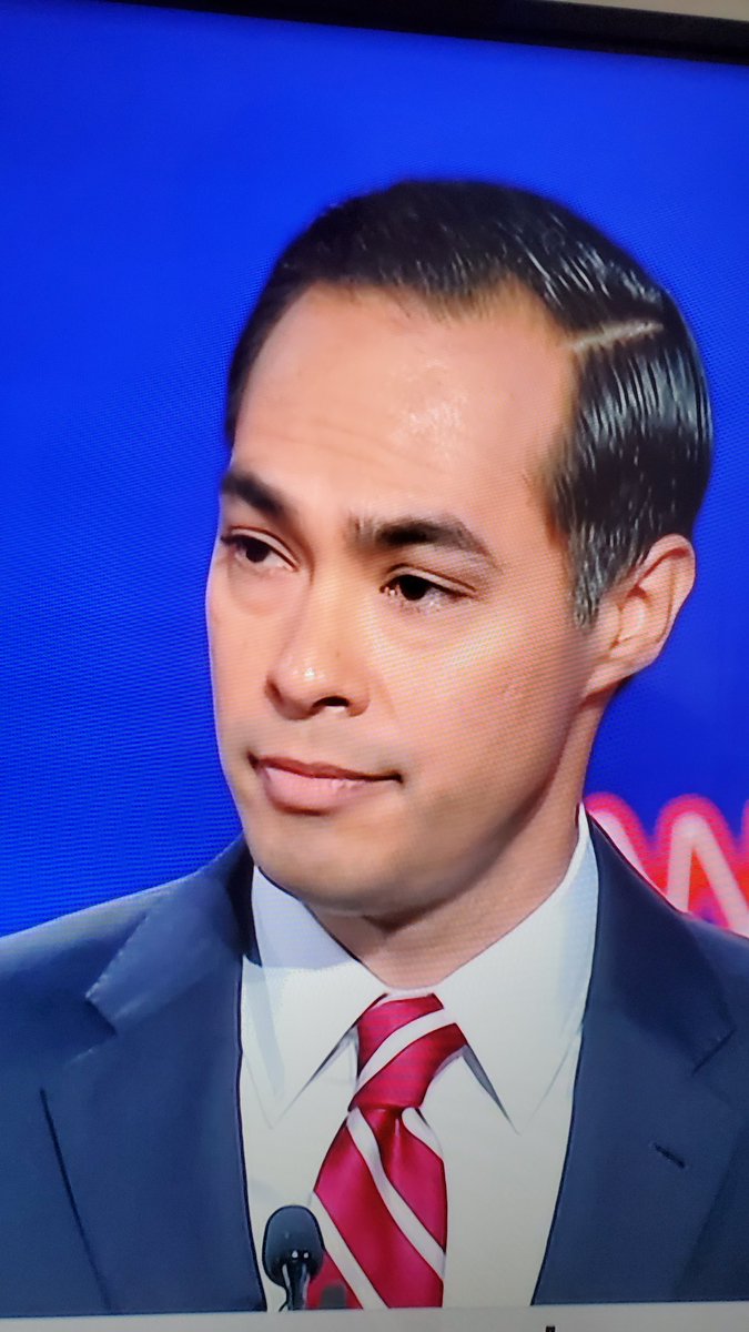 quiethour2020's tweet photo. Is it just me or does he have a similar tone/timber of a voice to Obama? Yall know what I'm talking bout? #DemDebate https://t.co/jqvSIjBy0r