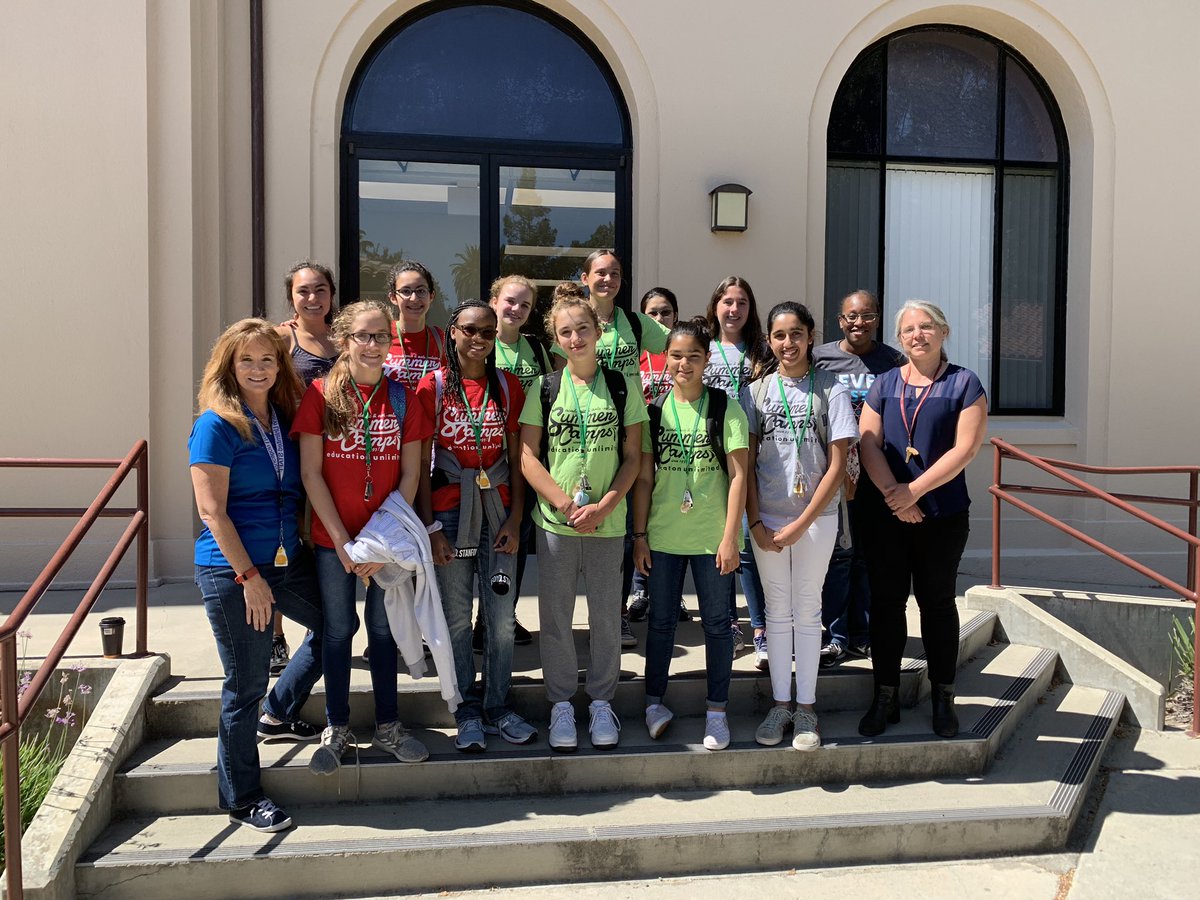neurosci_scu's tweet image. What a pleasure to host these young ladies with an interest in Neuroscience today! They are going to have a huge impact on the world. Thanks to our Neuro and Bio students Aleezah Salmaan, Malia Belnap, and Noel Del Toro for all their help. #neuroscience #womeninstem