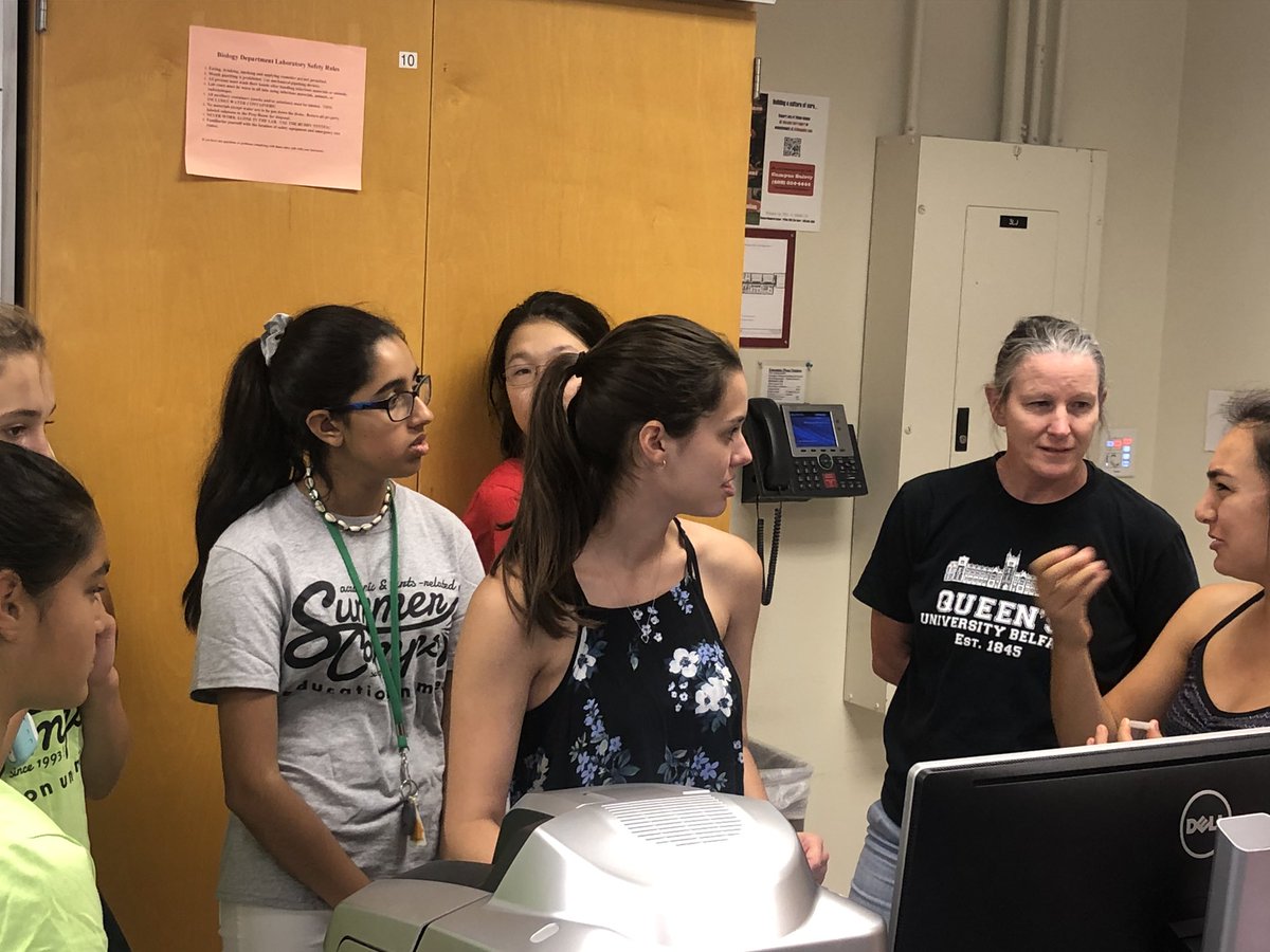 neurosci_scu's tweet image. What a pleasure to host these young ladies with an interest in Neuroscience today! They are going to have a huge impact on the world. Thanks to our Neuro and Bio students Aleezah Salmaan, Malia Belnap, and Noel Del Toro for all their help. #neuroscience #womeninstem