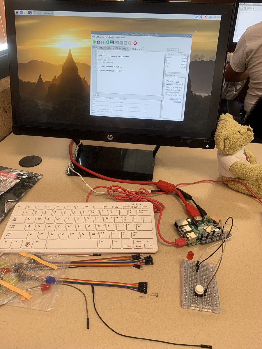 mrs_igonzalez's tweet image. Can’t wait to see students get excited about digital making with Raspberry Pi. #CodingRocks #Picademy