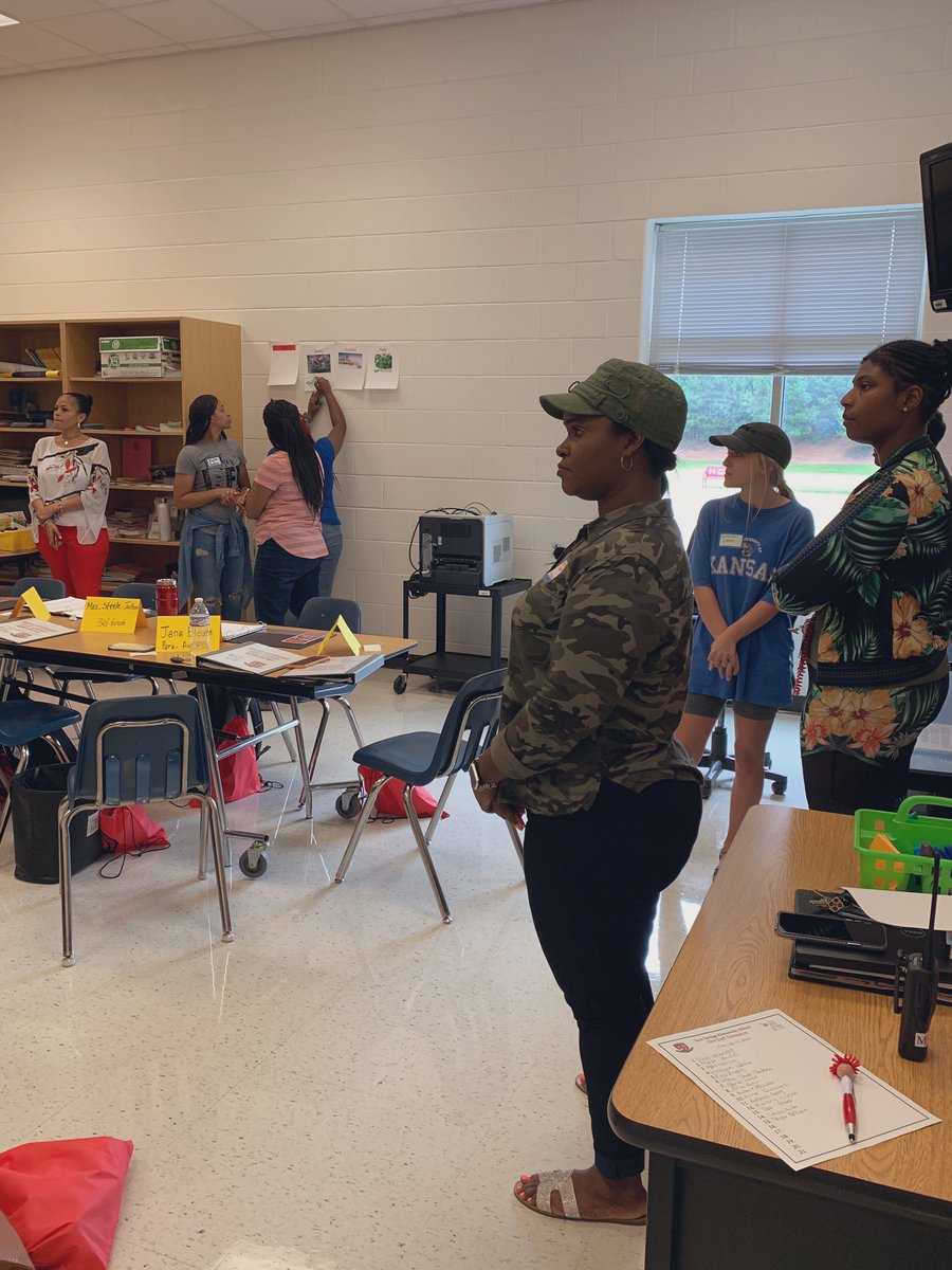 ISESadmin's tweet photo. @LatrinaCockrell leading our new Hawk staff members in a getting to know you activity. We are thrilled to welcome new Hawks to the Nest! #goalgetters #BackToSchool2019 https://t.co/ranuyTNtc5