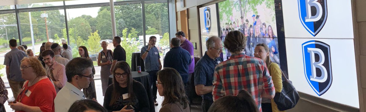 uxheat's tweet photo. A great evening with #hfid students, alumni, faculty + staff. Celebrating 20 years of #ux. @bentleyu @BentleyUXC https://t.co/mVzVehwzxp