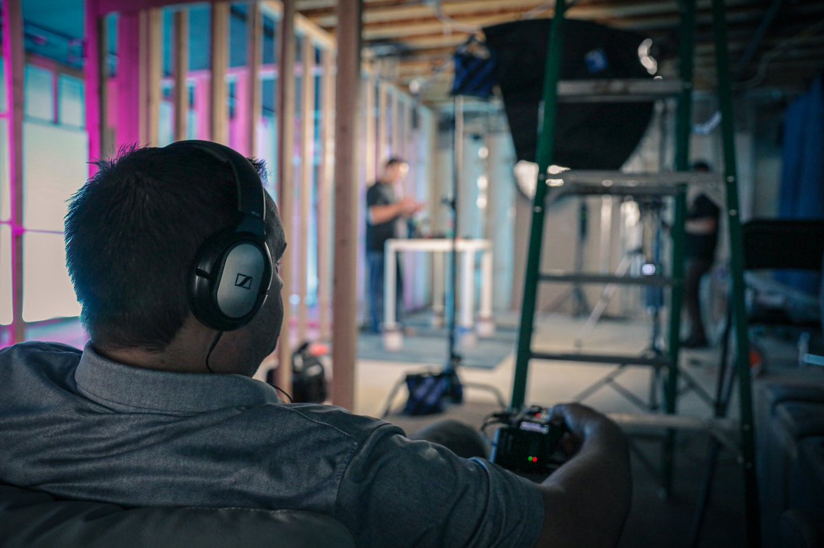 TYMcreative's tweet photo. Monitoring audio to make sure every word is crisp and clear.
Client: @goluckydog
Gear: @ZoomSound @SennheiserUSA
#tymcreative #filmproduction #corporatefilm #avtweeps https://t.co/Phw1j6slTJ