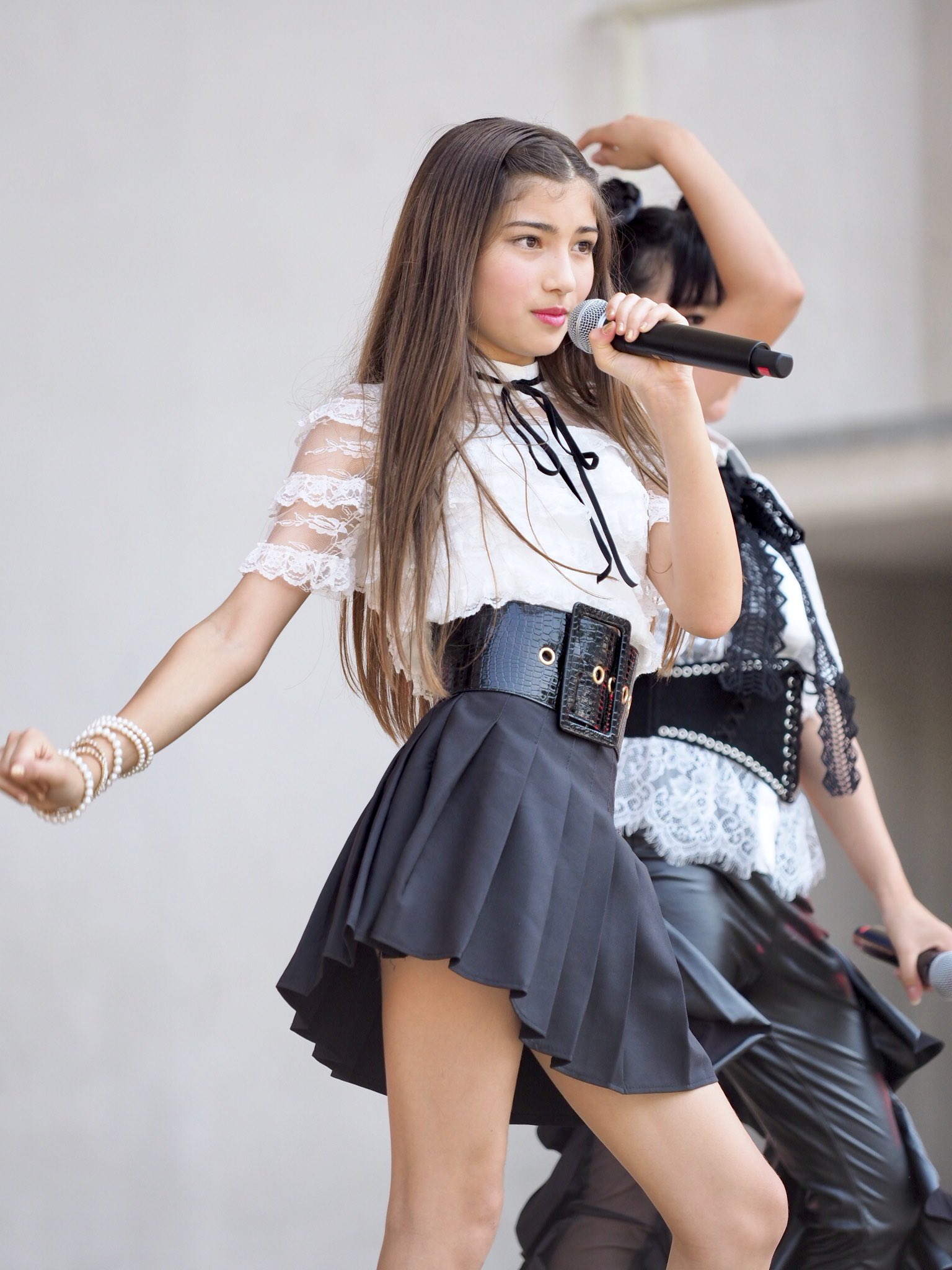 lilliakarina ベンソン梨々愛☆2 @lilliakarina #avex #エイベックス  #チャレステ #summerlive #野音 三井アウトレットパークで魅せられての2度目。 美しすぎる✨  今回は彼女を見に行ったと言っても過言ではないw https://t.co ...