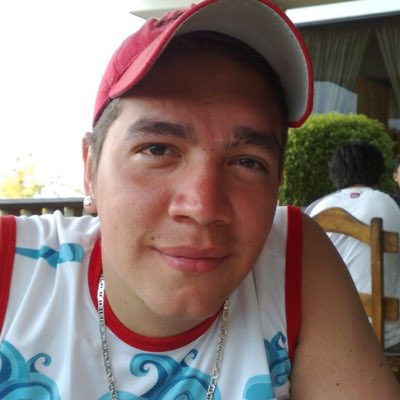 Naggbravo's tweet photo. #NuevaFotoDePerfil https://t.co/iPz38pn7ep