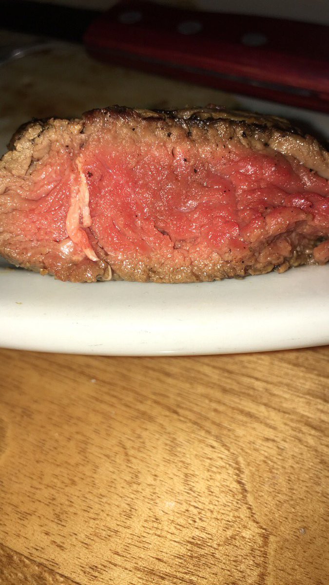 7MDMF's tweet photo. @longjohnshorty @TRHproblems I think my steak is still mooing...... @texasroadhouse #happybirthdayspider https://t.co/A1rvGCZmnG