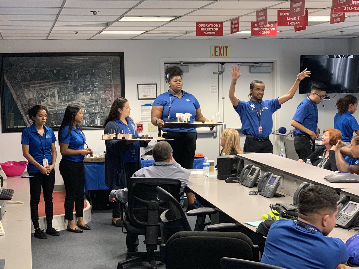 Saying farewell to our LAX 2019 #UnitedSummerAssociates . We were joined by our station leadership to thank and celebrate them. Thank you associates! @Auggiie69 @MKMcQueen @EZacharides @mason5525 @Pameladj13 @SarahHCassidy @arturomtzua @weareunited