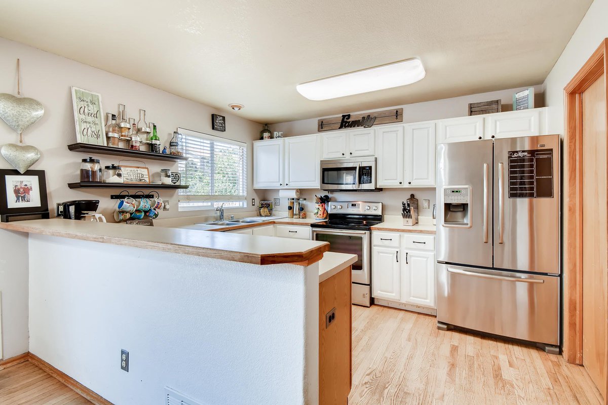 * Great New Listing in Thornton * 
* 2-Story in Walton Heath Neighborhood On A Gorgeous Corner Lot *
* $370,000 *
* 4 Bed * 2.5 Bath *
* 2 Car Attached Garage * 
* 1,780 Finished Square Feet * 
* Walk To Light Rail By End - 2019 *
* All Pictures / Info - ow.ly/qcoW50vjiNL *