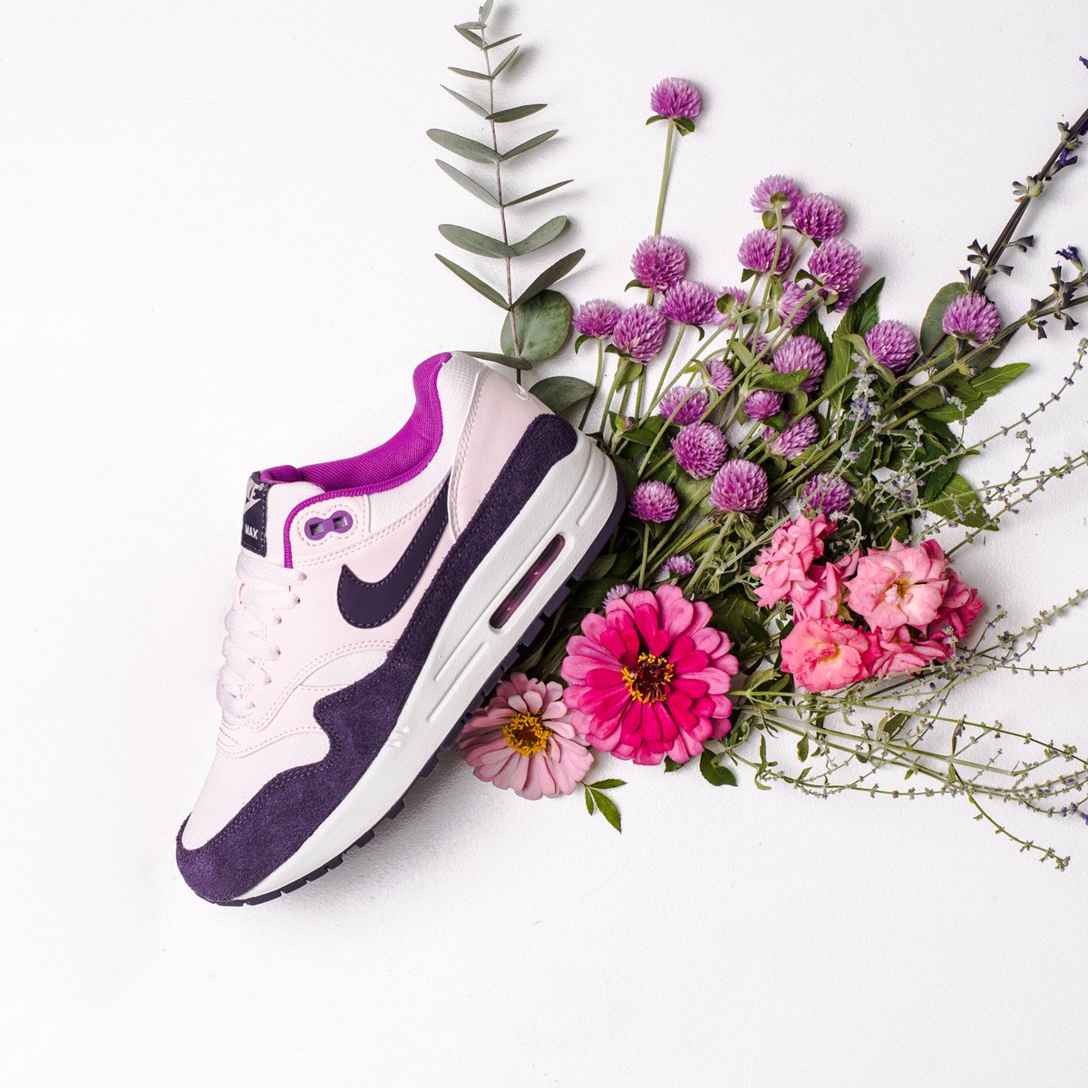 purple flower nike air max