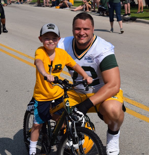 NathanHager1's tweet photo. Thanks for riding my son's bike last week, @BeerGerard! He'll never forget it. Go Pack Go! https://t.co/kfVUahmJuy