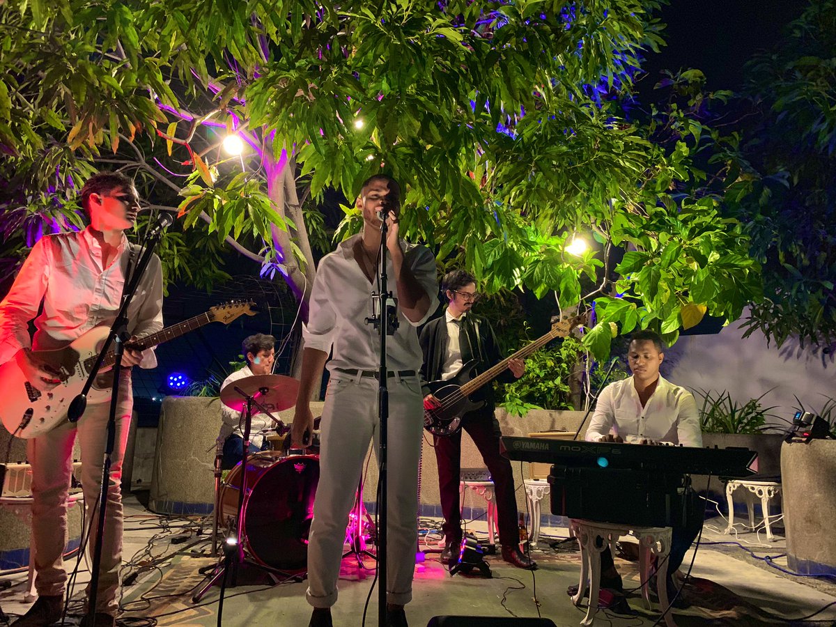 Rod Peralta + Hansel Green nos llenan de groove en nuestra edición de julio. 🎸🕺 #SofarSounds #SofarGuayaquil