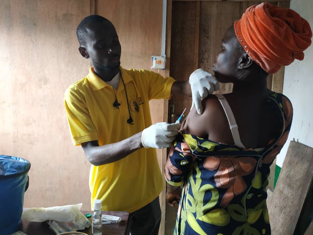 Community School Principal  at Sogunro Makoko being Vaccinated against #hepatitis  at <a href="/L_W_I/">LiveWell Initiative</a> <a href="/WIHA_NG/">WIHA</a> <a href="/Hep_Alliance/">World Hepatitis Alliance</a> <a href="/WIHA_NG2/">#WIHA</a> #WHD2019 #CommunityEngagement #Screening #Vaccination #Impact  <a href="/GileadSciences/">Gilead Sciences</a> <a href="/NO_hep/">NOhep</a> <a href="/EASLnews/">EASLnews</a> <a href="/AASLDPresident/">AASLD President</a> <a href="/AASLDFoundation/">AASLD Foundation</a> <a href="/WHO/">World Health Organization (WHO)</a> <a href="/NNuhcag/">Nigeria UHC Advocacy Group (NUHCAG)</a> <a href="/CSOs4UHC/">CSEM (UHC2030 Civil Society Engagement Mechanism)</a>