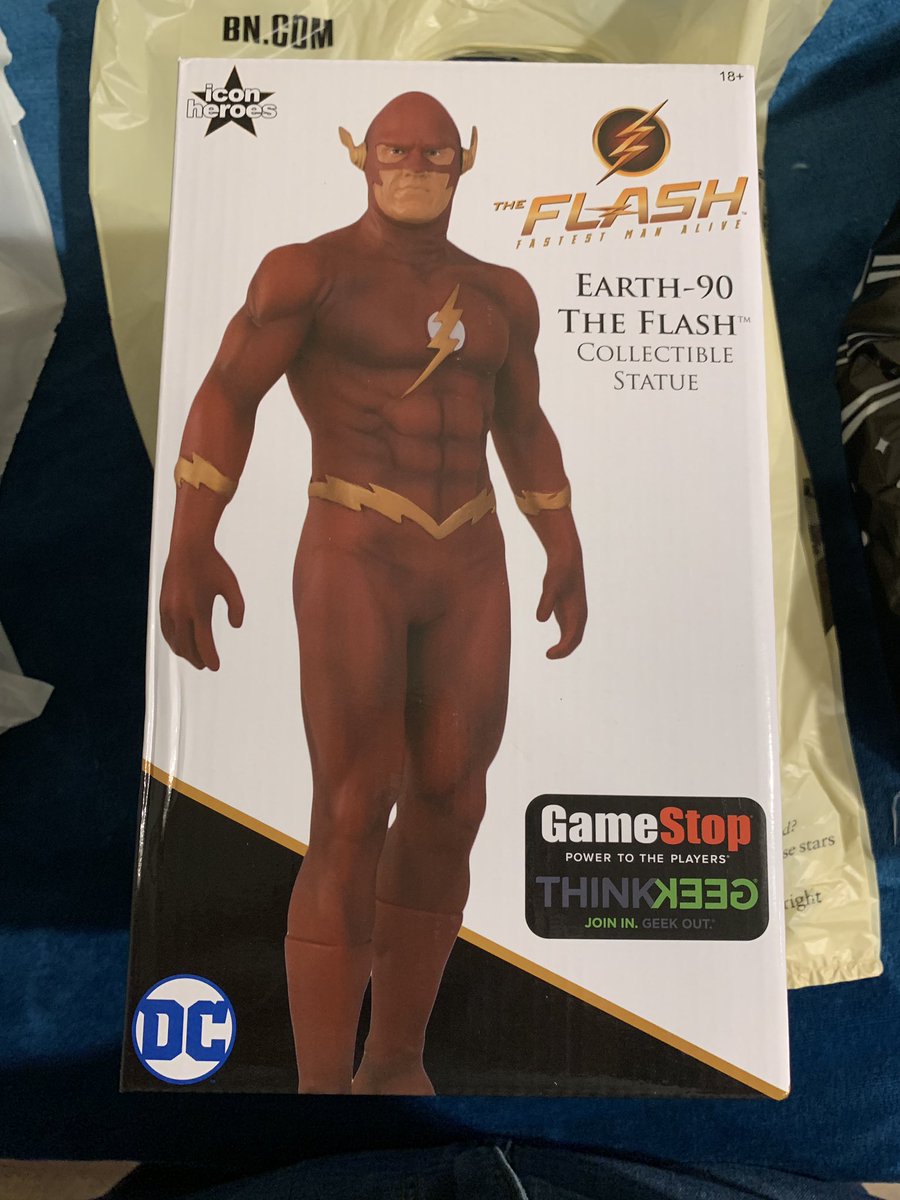 speedforceent's tweet photo. Finally got mine!! Thank You @thinkgeek you guys rock. #theflash #90sFlash @JohnWesleyShipp where are you going to be in the next few months? Need to get this signed!! :) https://t.co/dsc6vBGHOn