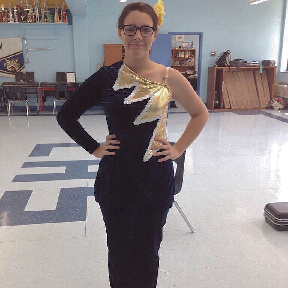 Meet Nikki! Nikki is from Logan, WV and went to Chapmanville Regional HS. She started dancing her freshman year and eventually joined her HS Color Guard. Fun fact: Nikki was inducted into the National Junior Honor Society. 💙💛 #BattleAsOne