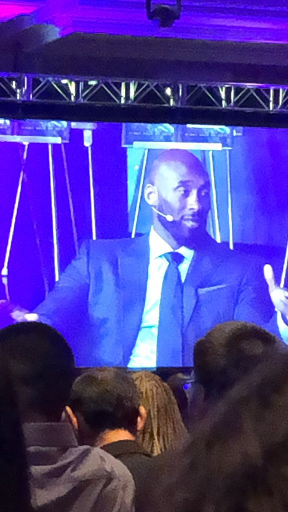 GoddessBrain_'s tweet image. Kobe In The House 😈 #PHPX