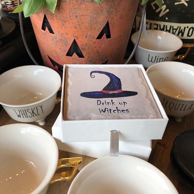 COASTERS &amp; CUPS
.
👻 🎃 👻 🎃 👻 🎃 👻
. 
#morethansoap #finegifts #highdesign #handmadegifts #homedecor #garden #novelty #beauty #birthday #bridal #baby #bestgiftshop #stl #awardwinninggiftshop #kirkwoodmo #314 #stlmagreaderschoicewinner201620172018201… ift.tt/2ZyywVC