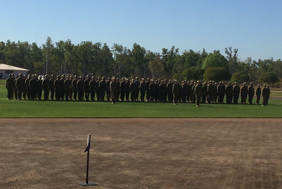 RSM1DIV_DJFHQ's tweet image. COMD #1Div reviewed the farewell parade for FPE-12 and TCG-9 at Robertson Barracks in Darwin today. Great to see the families farewell the troops, airmen and women. Good luck and a safe deployment to both force elements. #1Bde #forcomd #GoodSoldering #yourADF