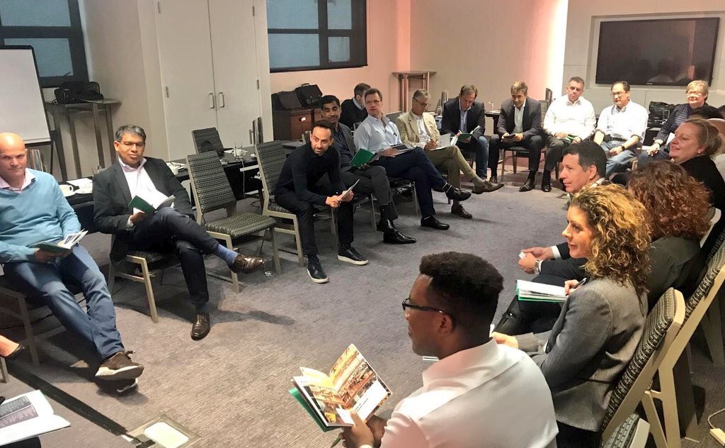 Kelly_Ducourty's tweet photo. Spending time in Melbourne and discussing how to create a more inclusive environment. We have made some pledges to one another also #inclusion #gslt #hpe https://t.co/Fn2QHLHBV2