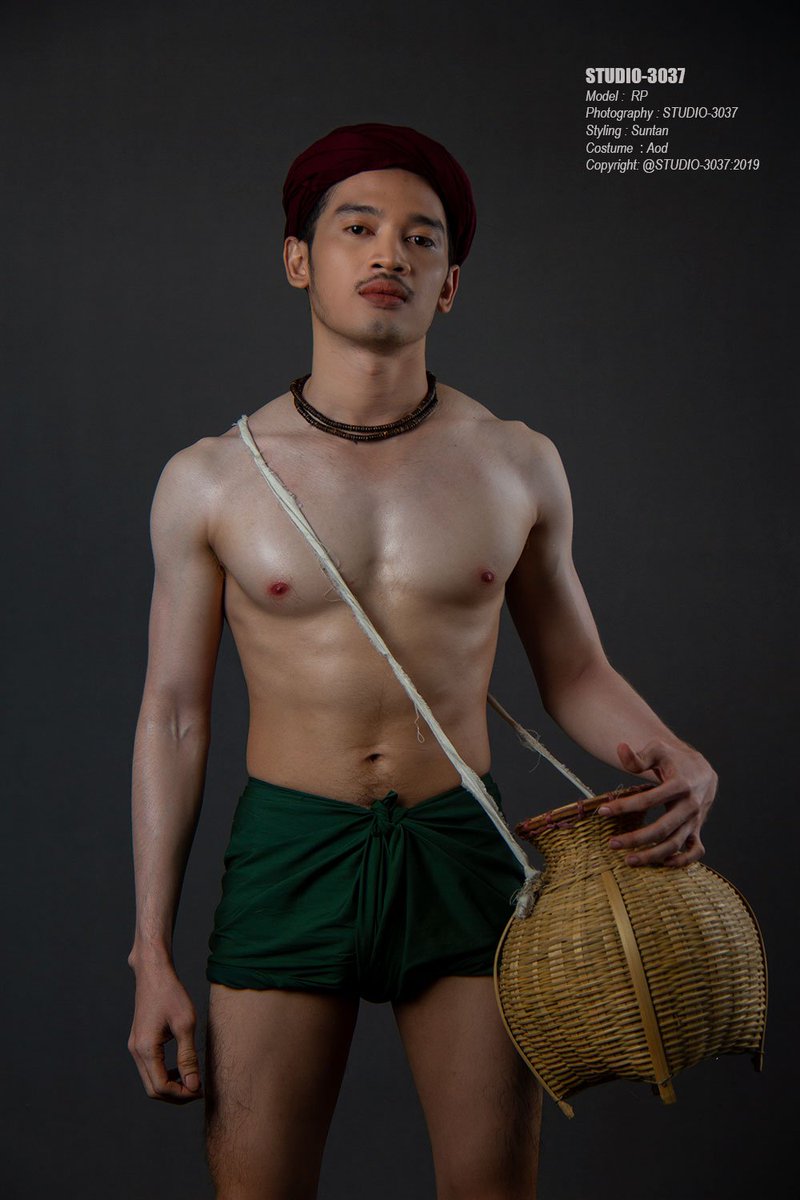 punleu16's tweet image. I go to Bangkok, who want to join and fishing with me in the room? 😆😆😆😆😆 តោះនេសាទត្រីក្នុងបន្ទប់ជាមួយគ្នាអត់? 
#studio3037 #sukhumvitsoi101 #modelguy #thaiguy #khmerguy