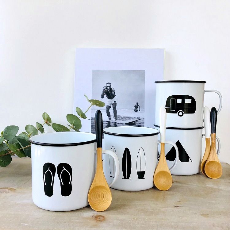These enamel mugs are perfect for camping or caravaning .
#maisieandclare #mugs #cups #vintagelove #vintagestyle #enamelmugs #campingmugs #enamelware #enamel #caravan #camping #campinggear #caravanning #caravaning #surfculture #homewares #onlineshopping #shopsmallau