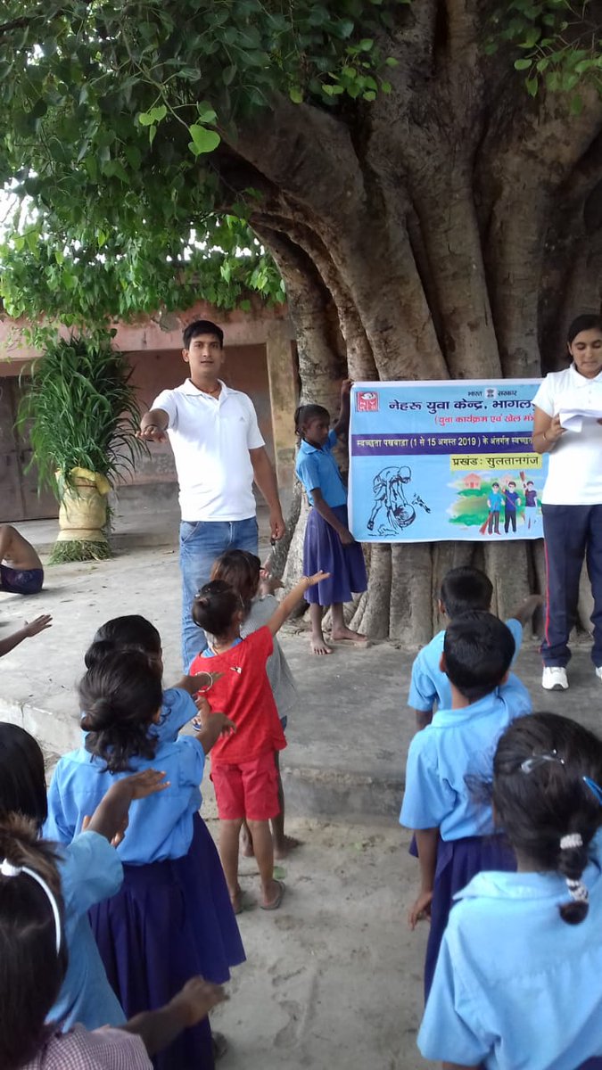 MYBharatHQ's tweet photo. Swachhta Pledge was organised by Youth Volunteers of Nehru Yuva Kendra #NYKS Bhagalpur, Bihar as part of Swachh Bharat Summer Internship (#SBSI2019).
#swachhsummer #SwachhBharat #Youth #YuvaBharat #MoYAS https://t.co/Tl4IPfHlbC