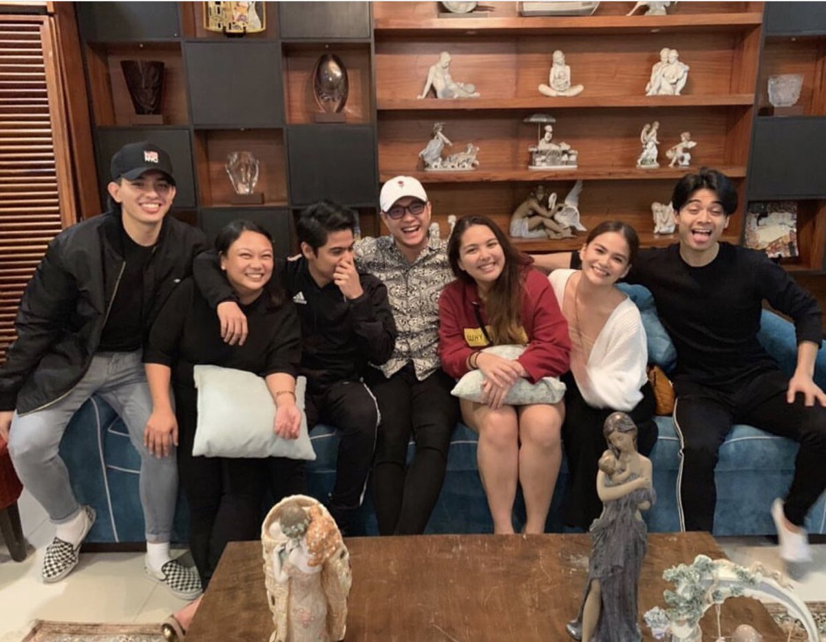 BoybandPHUnited's tweet photo. This seriously made our day after what seemed like an enternity of missing @BoybandPH

Thank You Ms. @pamibarrola for continuously loving the #WansaOY Squad even though it’s been about a year since the last time you guys worked together!
 
More 😁 pics 👇

https://t.co/73rgEumrS8 https://t.co/fRUGDRyXdM