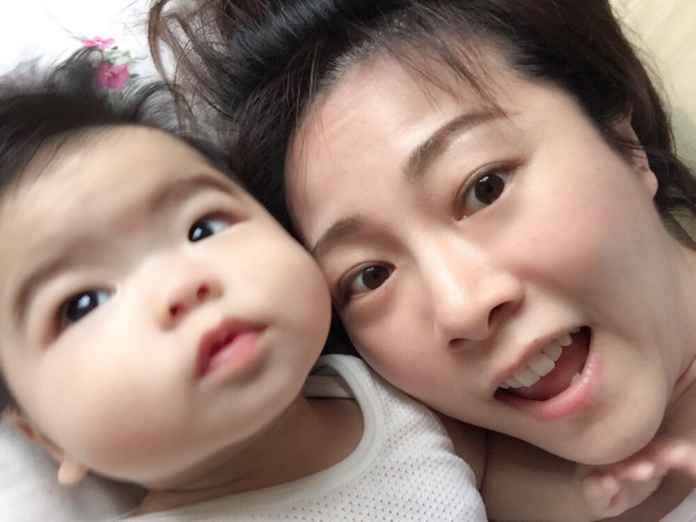 AnimaLeung's tweet photo. Do really really #love to #play #selfie with this #cute little thing 🙃 #baby #niece #lovely #playful #like #smile #fun #joy #happy #game #yesterday #humpday #yolo #moment #memory #takeabreak #friends #dailylife #dairy https://t.co/gyBdUM3rU5