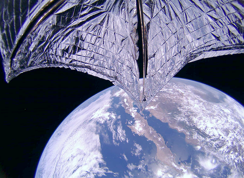 AssaadRazzouk's tweet image. Solar energy for space exploration: #LightSail2 becomes the first spacecraft to be propelled by solar sailing in Earth orbit, opening up the possibility of space propulsion systems without the need for on board fuel

buff.ly/2GBn0Bp #climate #tech
